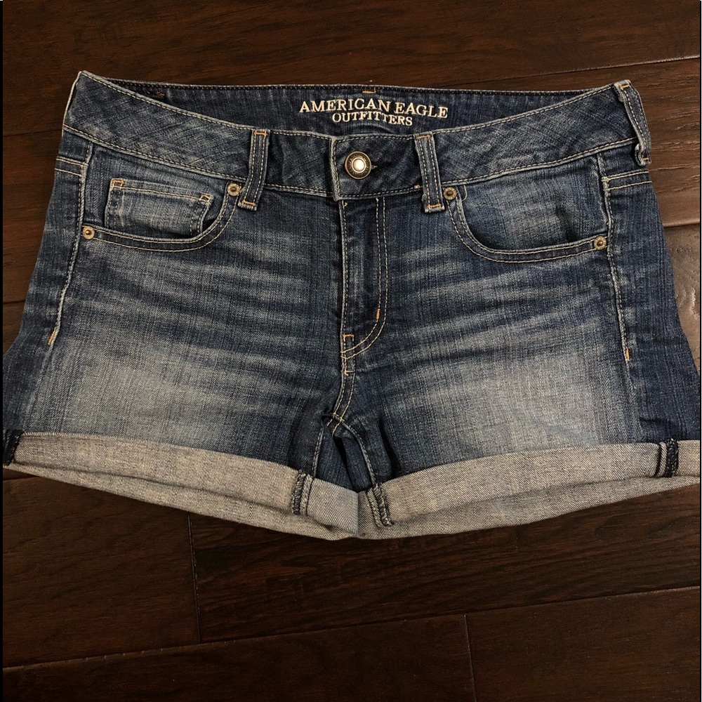 American Eagle Outfitters | jean shorts
